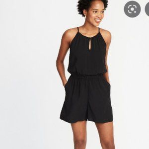 Black Comfy Old Navy Romper NEW WITH TAGS with pockets size Medium